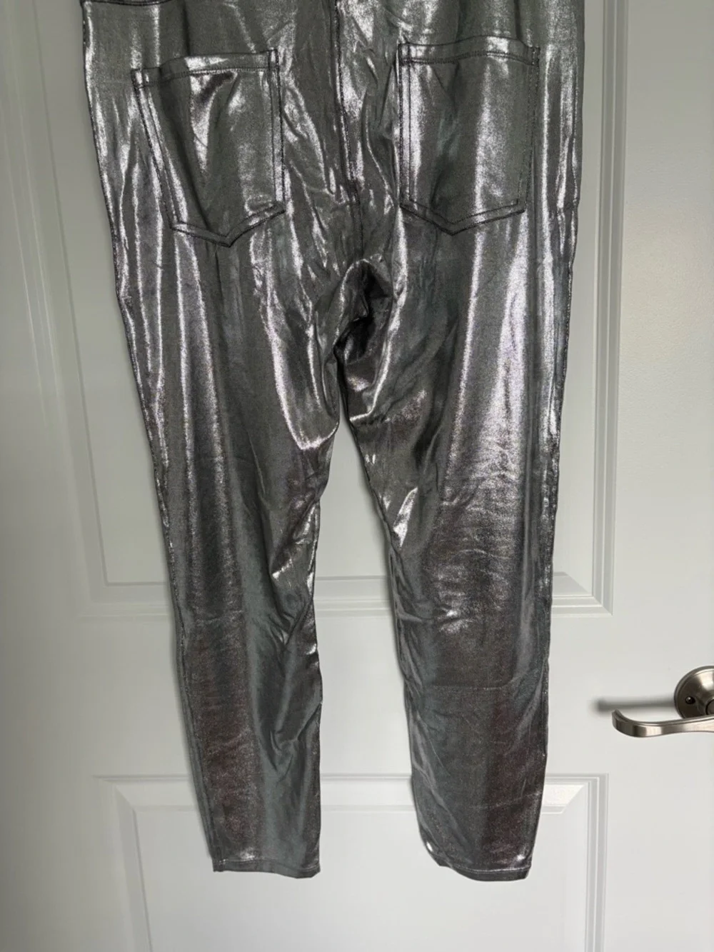 HALARA Metallic Silver Leggings